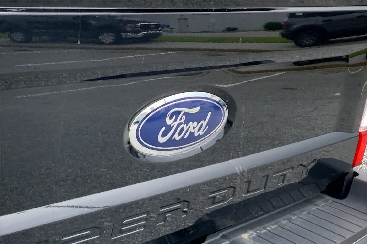 Used 2018 Ford F250 Lariat w/ Chrome Package AWD/4WD image 29
