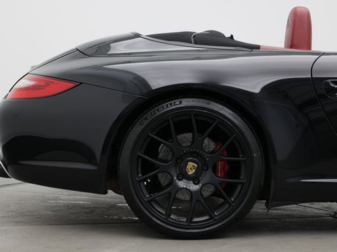 Used 2009 Porsche 911 Cabriolet image 7