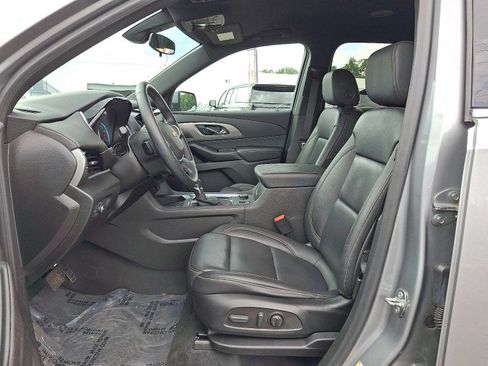 Used 2023 Chevrolet Traverse LT AWD/4WD image 13