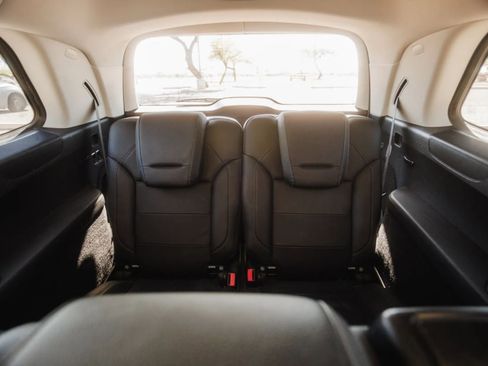 Used 2018 Mercedes-Benz GLS 550 4MATIC w/ Driver Assistance Package image 30