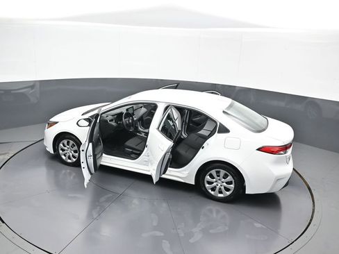 Certified 2025 Toyota Corolla LE image 43