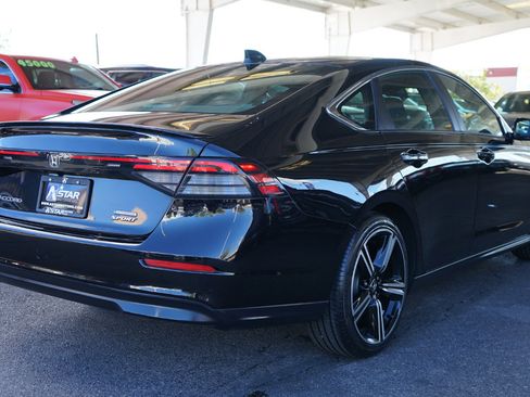 Used 2024 Honda Accord Sport image 3