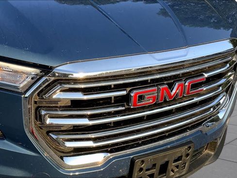 Used 2024 GMC Terrain SLT AWD/4WD image 29