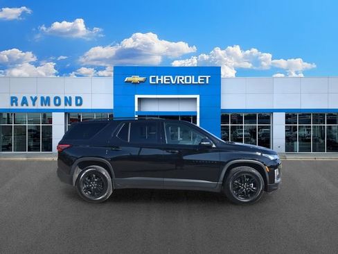 Used 2023 Chevrolet Traverse LT w/ Midnight/Sport Edition AWD/4WD image 2