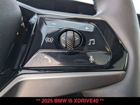Used 2025 BMW i5 xDrive40 w/ Premium Package image 20