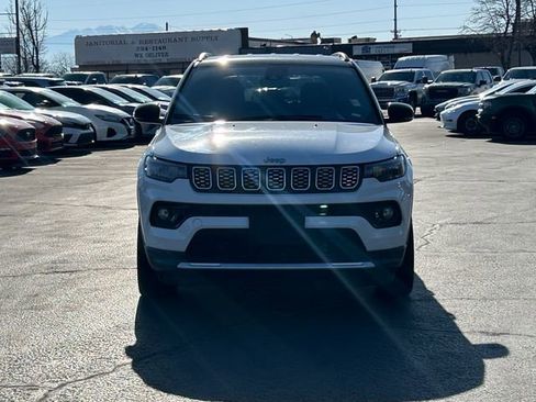 Used 2024 Jeep Compass Limited AWD/4WD image 10