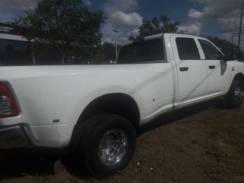 Used 2024 RAM 3500 Tradesman w/ Chrome Appearance Group AWD/4WD image 12