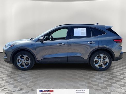Certified 2025 Ford Escape ST-Line AWD/4WD image 3