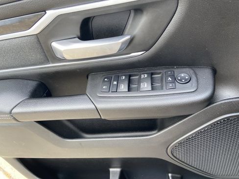 Used 2023 RAM 1500 Big Horn AWD/4WD image 37