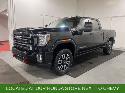 Used 2023 GMC Sierra 3500 AT4 w/ AT4 Premium Plus Package image 3