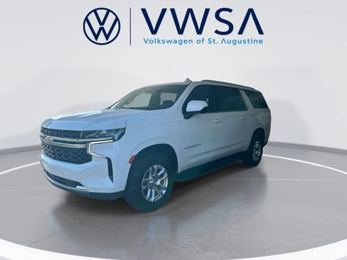 Used 2023 Chevrolet Suburban LS w/ Max Trailering Package AWD/4WD image 4