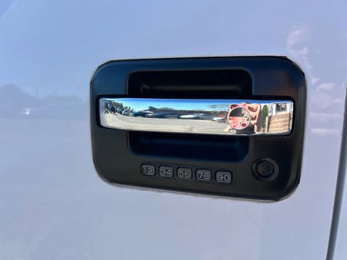 Used 2014 Ford F150 XLT w/ Equipment Group 302A Luxury image 11