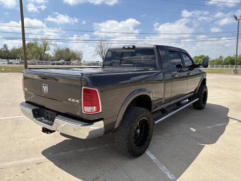 Used 2018 RAM 2500 Laramie image 5