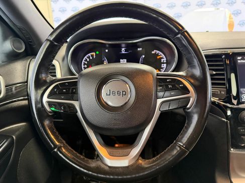 Used 2019 Jeep Grand Cherokee Limited w/ Trailer Tow Group IV image 29