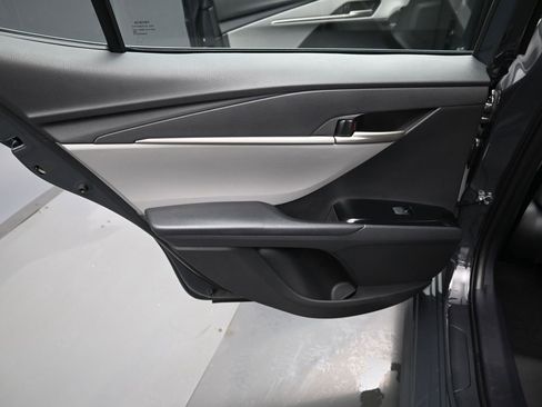 Certified 2025 Toyota Camry SE image 28