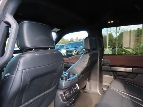 Used 2023 Ford F150 Lariat w/ Equipment Group 502A High image 33