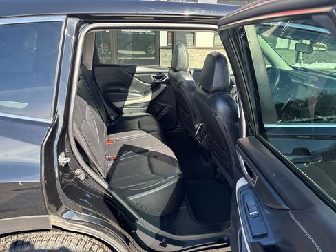 Used 2022 Subaru Forester Limited image 16