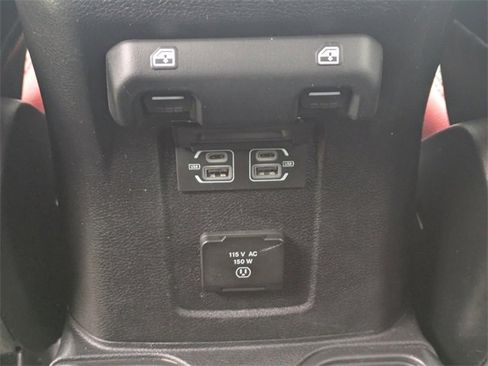 Used 2024 Jeep Wrangler Unlimited Rubicon image 14