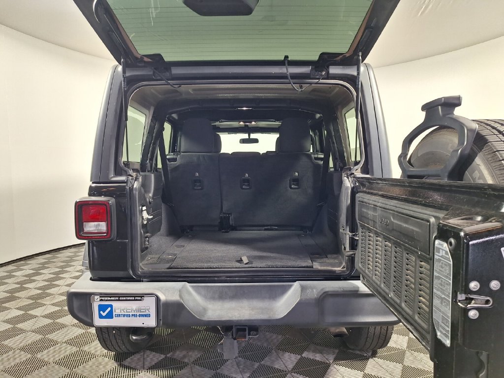 Used 2020 Jeep Wrangler Unlimited Sport S AWD/4WD image 24