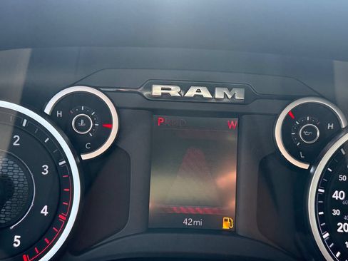 New 2026 RAM 2500 Tradesman AWD/4WD image 25