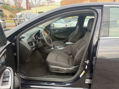Used 2023 Chevrolet Malibu LT image 22