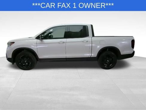 Certified 2024 Honda Ridgeline Black Edition image 3