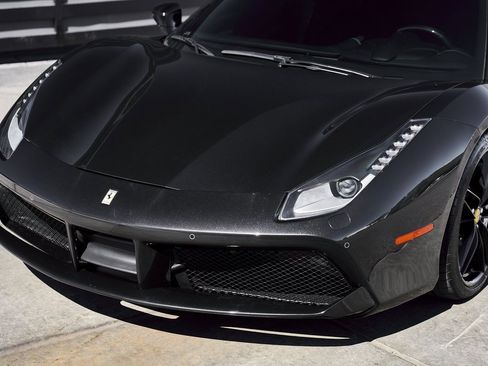 Used 2018 Ferrari 488 Spider image 7