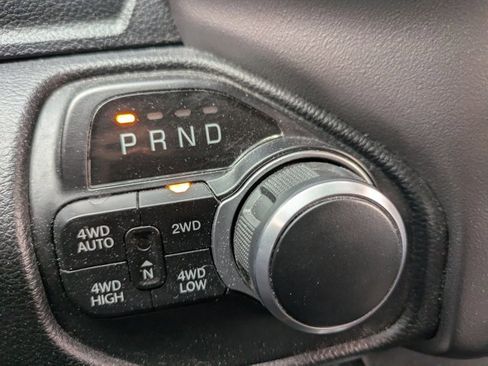 Used 2020 RAM 1500 Lone Star AWD/4WD image 10