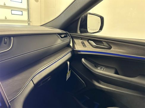 New 2025 Jeep Grand Cherokee Overland w/ Adv Protech Group III image 26