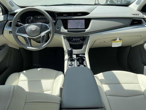 New 2025 Cadillac XT5 Premium Luxury image 14