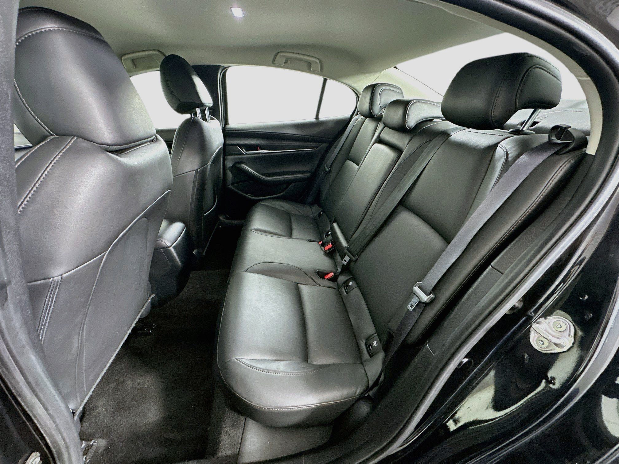 Used 2025 MAZDA MAZDA3 s FWD image 26
