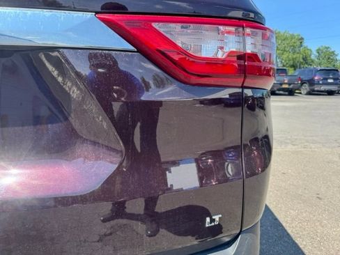 Used 2019 Chevrolet Traverse LT AWD/4WD image 9