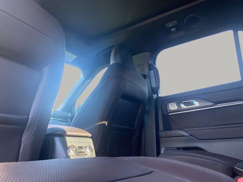 New 2026 Ford Explorer Platinum RWD image 17