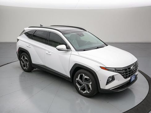 Used 2024 Hyundai Tucson Limited FWD image 2