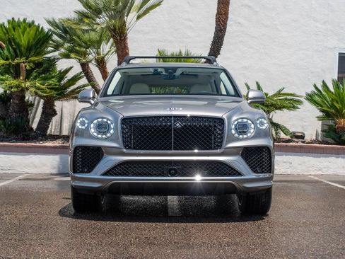 New 2026 Bentley Bentayga AWD/4WD image 34