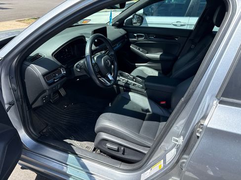 Used 2022 Honda Civic Sport Touring image 7