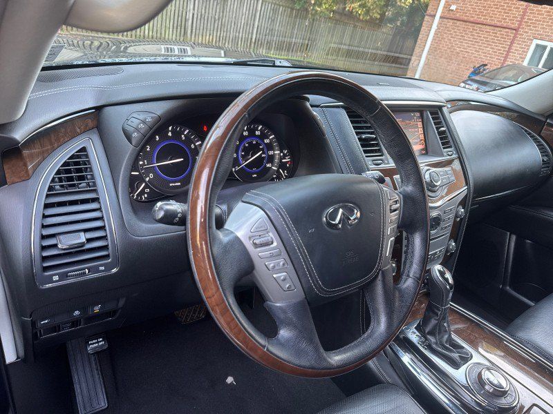 Used 2018 INFINITI QX80 4WD w/ Deluxe Technology Package image 18