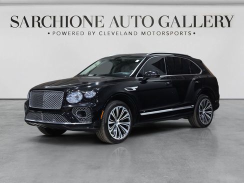 Used 2021 Bentley Bentayga w/ First Edition Specification AWD/4WD image 3