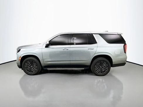 Used 2025 Chevrolet Tahoe Premier AWD/4WD image 4