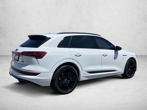 Used 2022 Audi e-tron Chronos AWD/4WD image 5