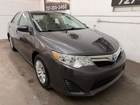 Used 2012 Toyota Camry LE FWD image 7