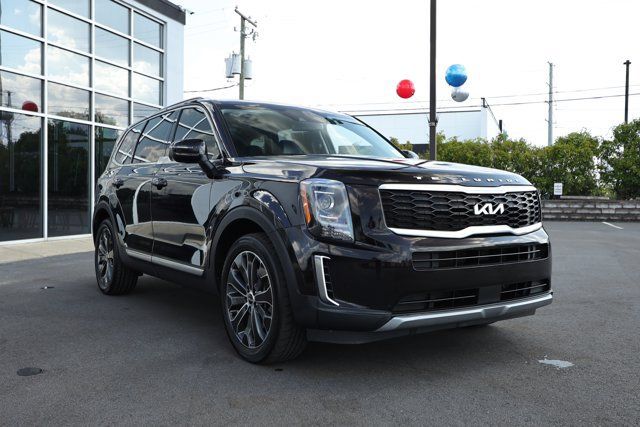 Used 2022 Kia Telluride S FWD image 3