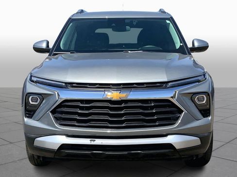 Used 2025 Chevrolet TrailBlazer LT FWD image 4