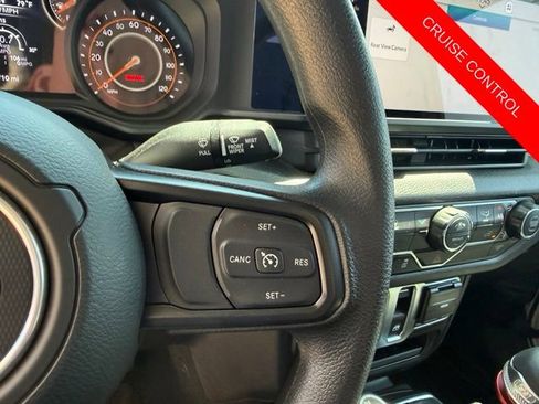 Used 2026 Jeep Wrangler Sport AWD/4WD image 36