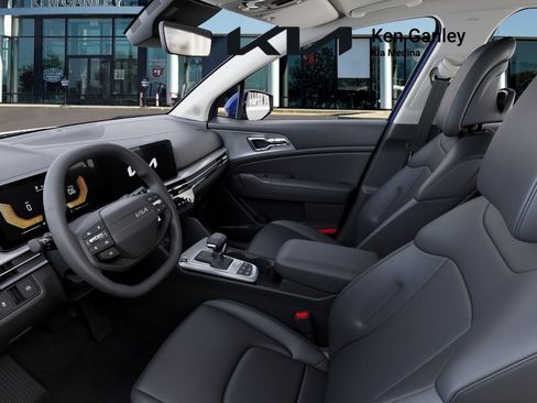 New 2026 Kia Sportage EX w/ EX Panorama Roof Package FWD image 17