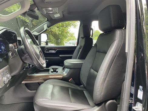 Used 2024 Chevrolet Silverado 3500 LT w/ Midnight Edition AWD/4WD image 36