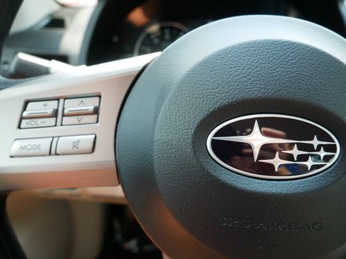 Used 2011 Subaru Outback 2.5i AWD/4WD image 28