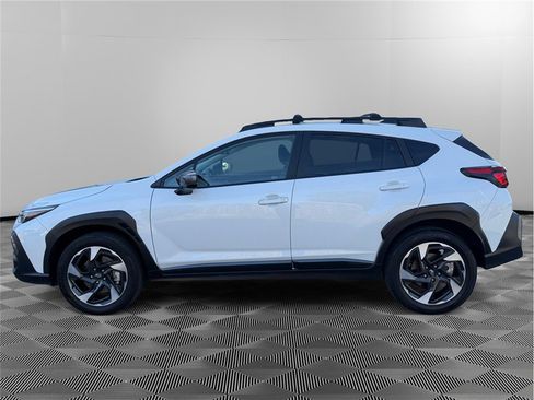 Used 2024 Subaru Crosstrek 2.5i Limited w/ Crosstrek Mirror Package image 2