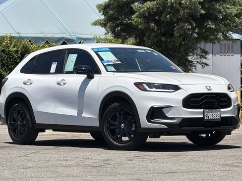 Certified 2026 Honda HR-V Sport image 2