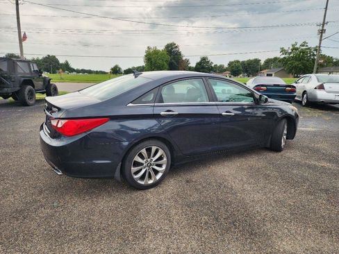 Used 2011 Hyundai Sonata SE FWD image 4